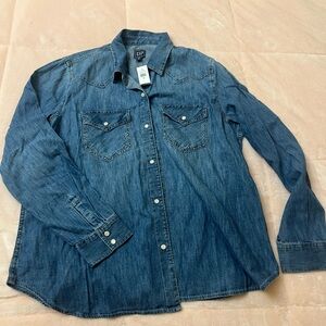 New with tags GAP denim shirt. Size XL